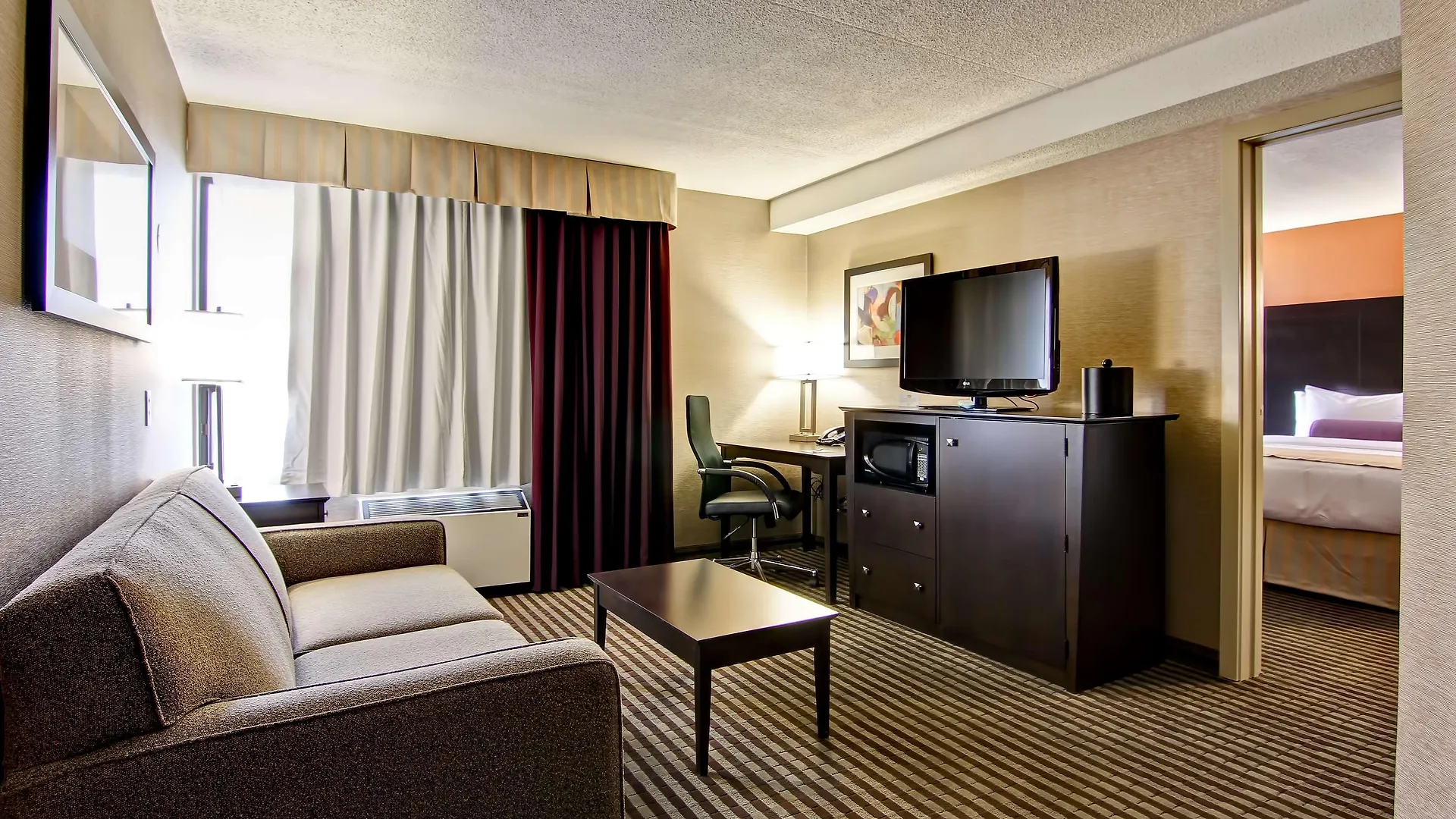Best Western Plus Toronto North York Hotel & Suites