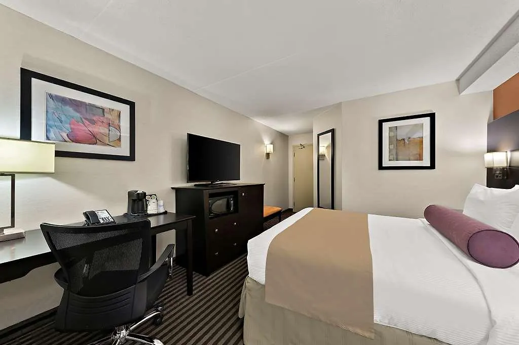 Best Western Plus Toronto North York Hotel & Suites