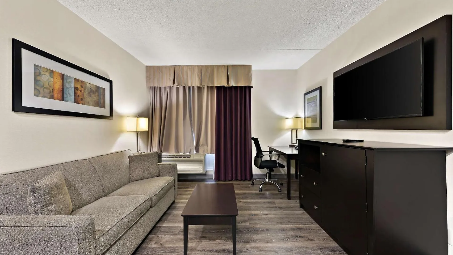 Best Western Plus Toronto North York Hotel & Suites