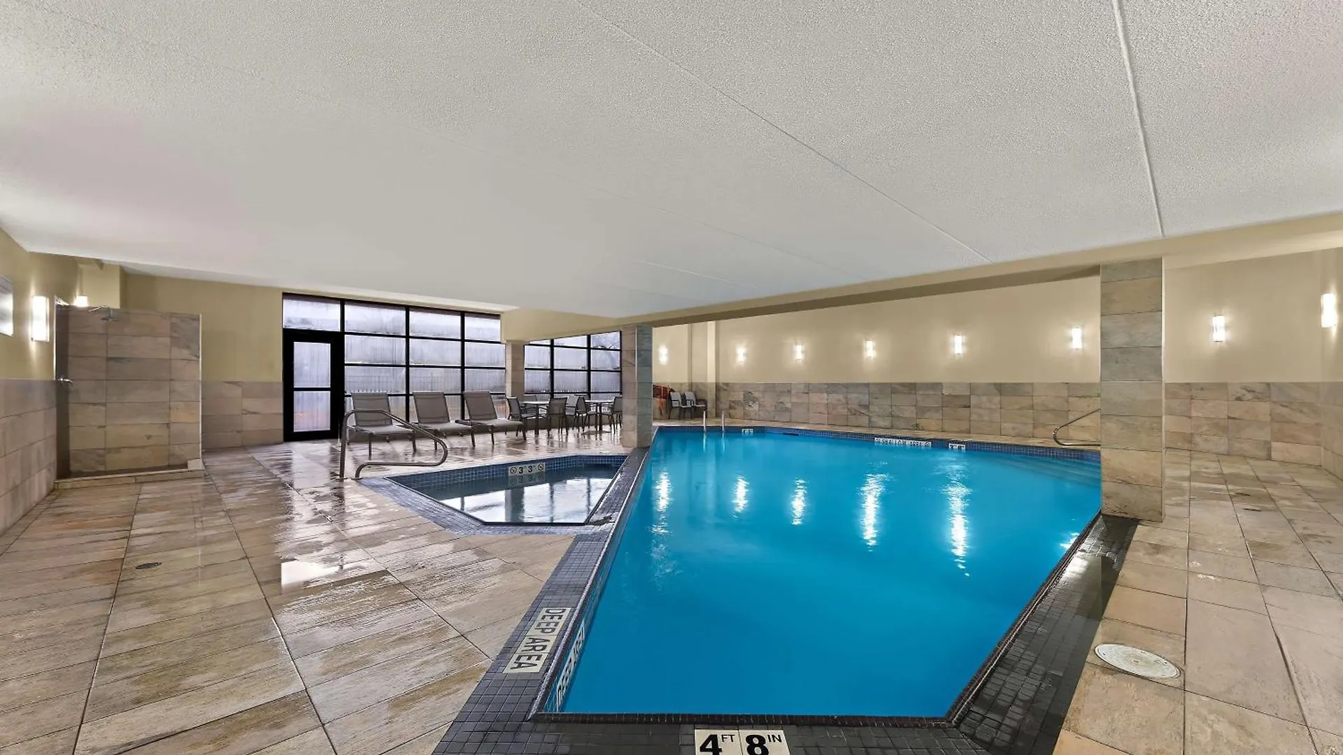 Best Western Plus Toronto North York Hotel & Suites