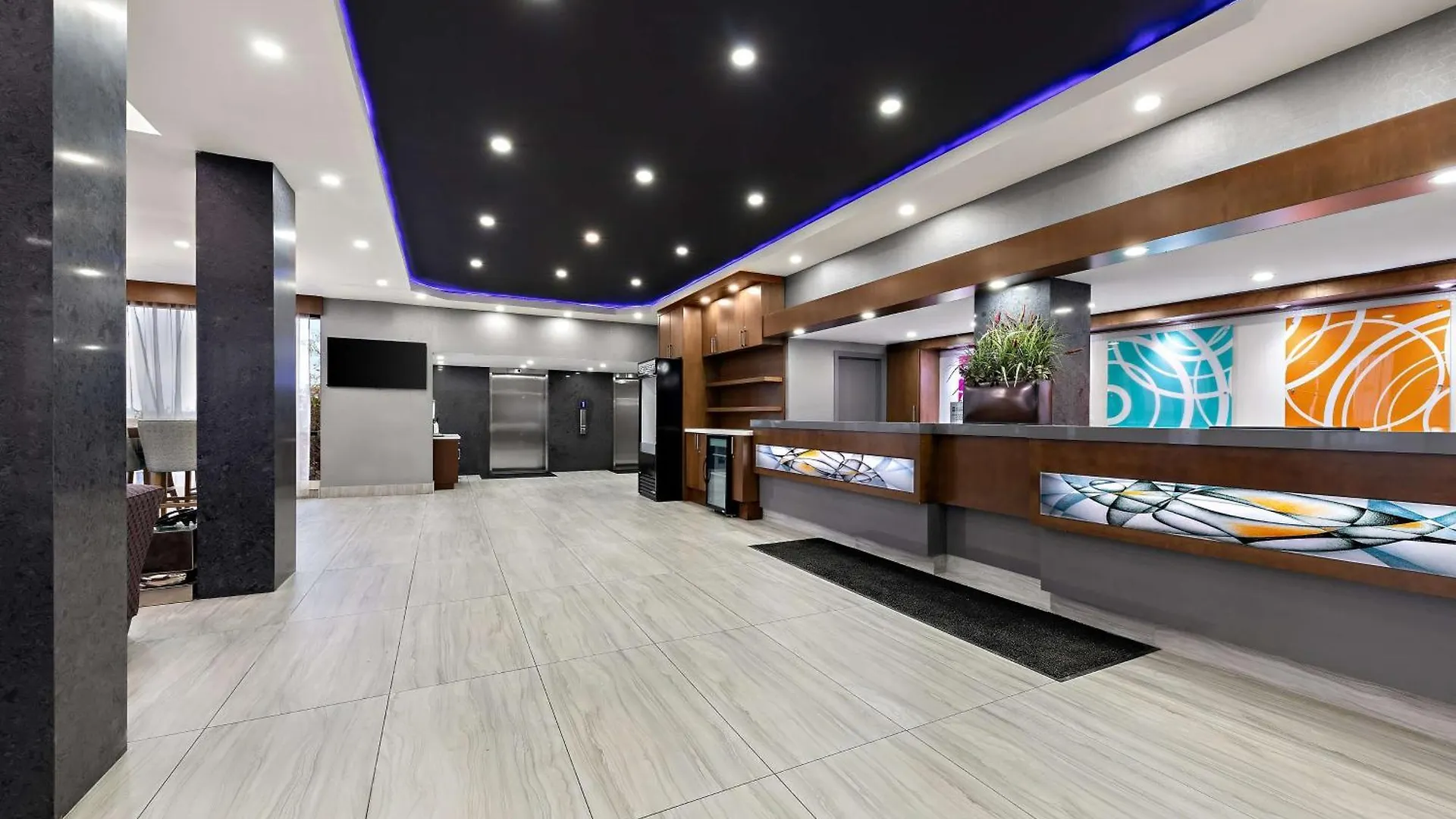 Best Western Plus Toronto North York Hotel & Suites
