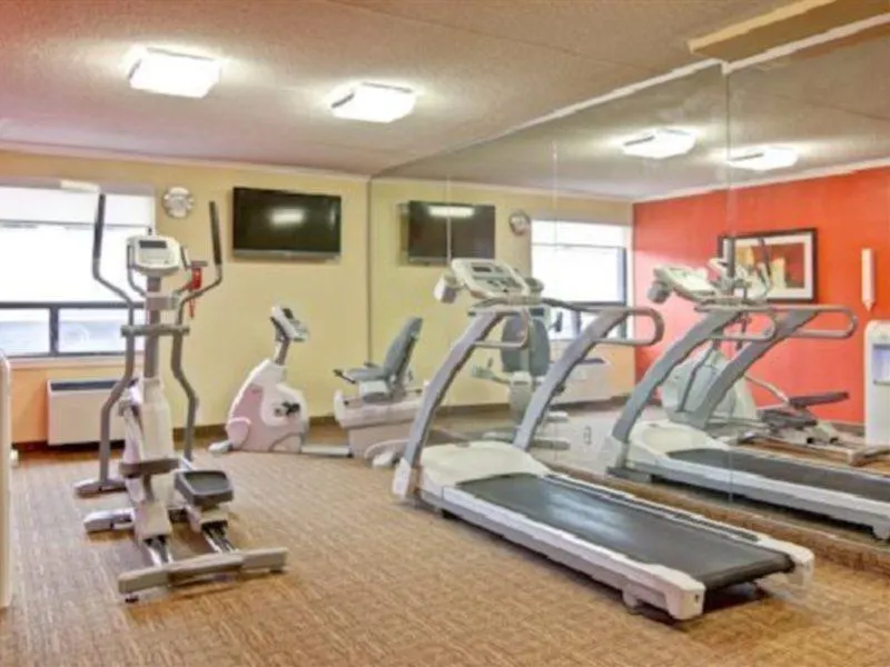 Best Western Plus Toronto North York Hotel & Suites