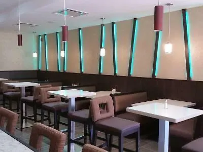 Best Western Plus Toronto North York Hotel & Suites