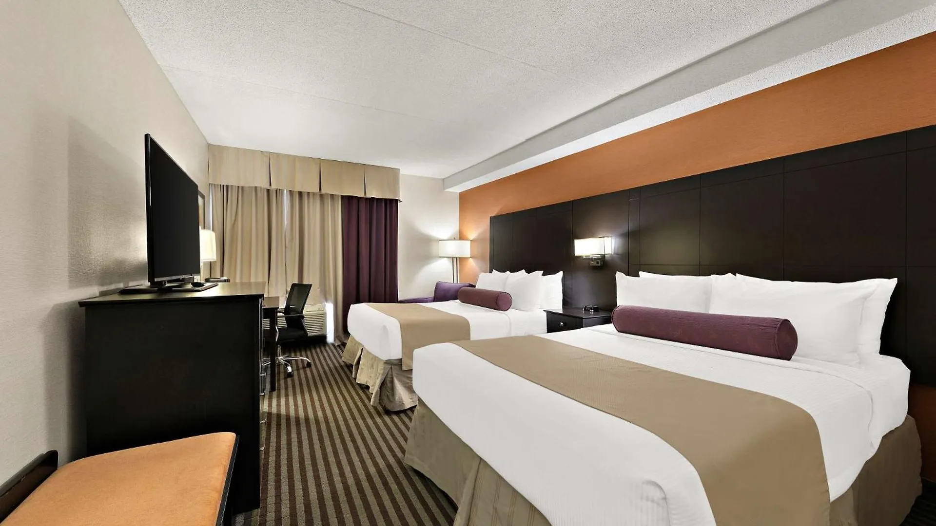 Best Western Plus Toronto North York Hotel & Suites